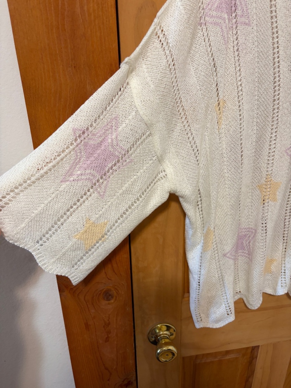 POL Cream Open-Knit V-Neck Sweater with Pastel Stars - Picture 4 of 16